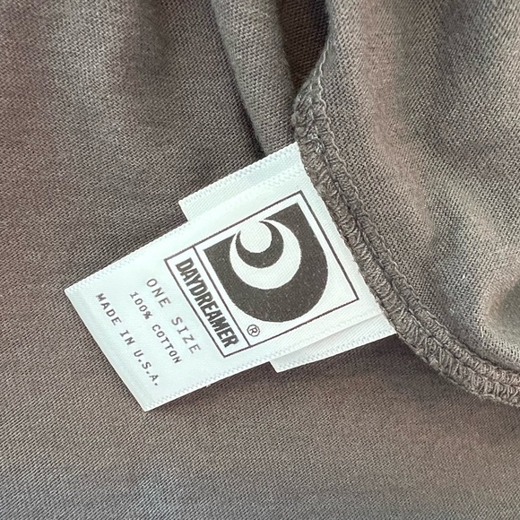 Grateful Dead Roses Tee in Washed Black
DAYDREAMER - Picture 16 of 16